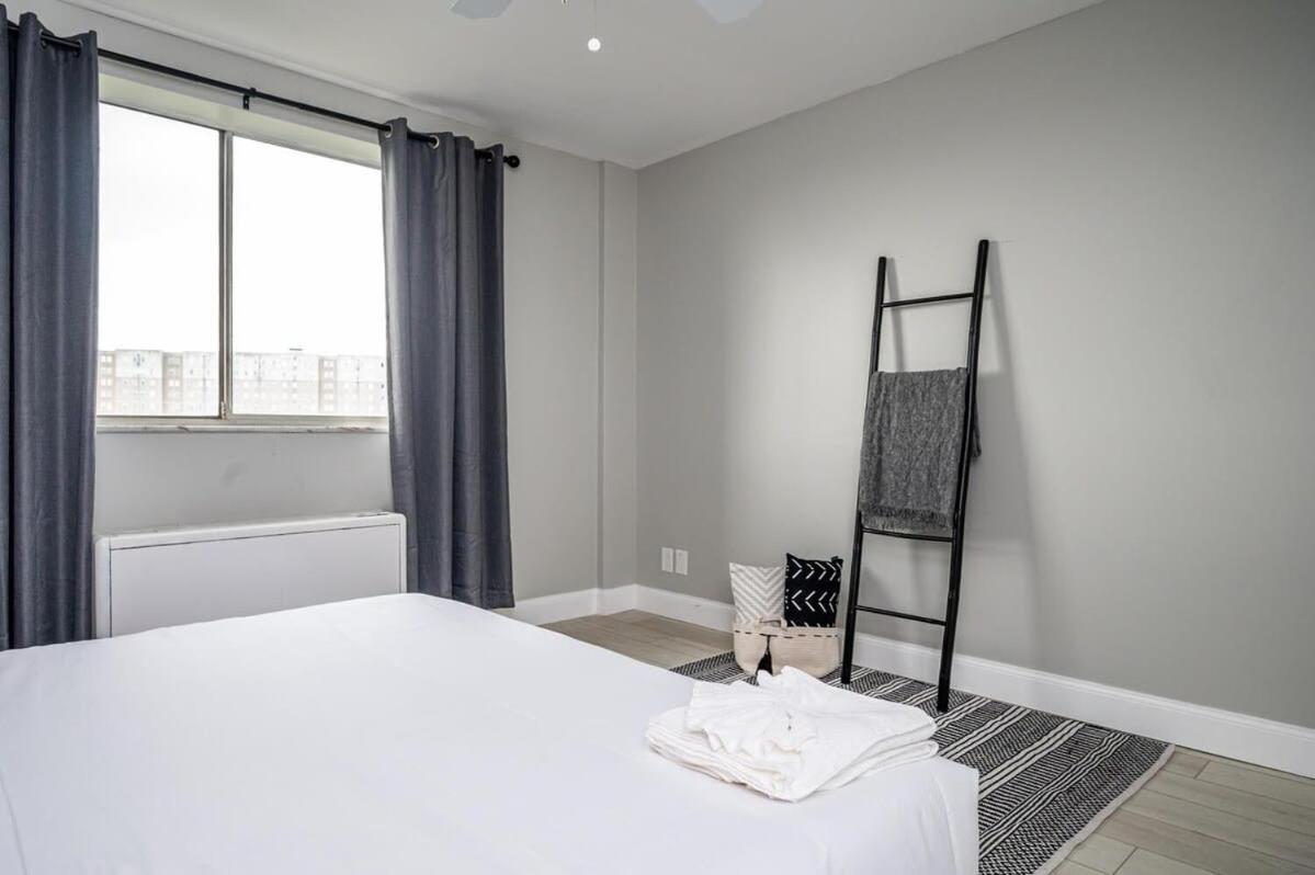 Villa Atl Downtown 2Br King Bed Free Parking Lm1003 à Atlanta Extérieur photo