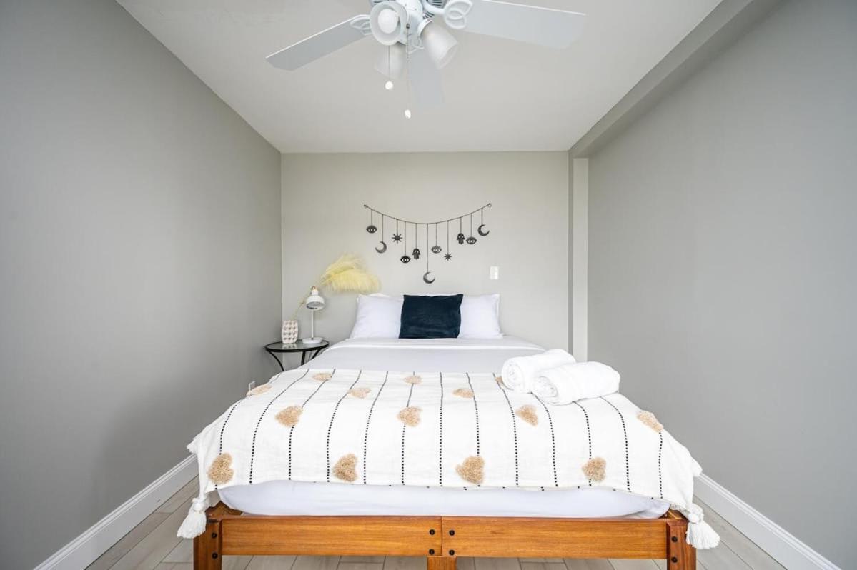 Villa Atl Downtown 2Br King Bed Free Parking Lm1003 à Atlanta Extérieur photo