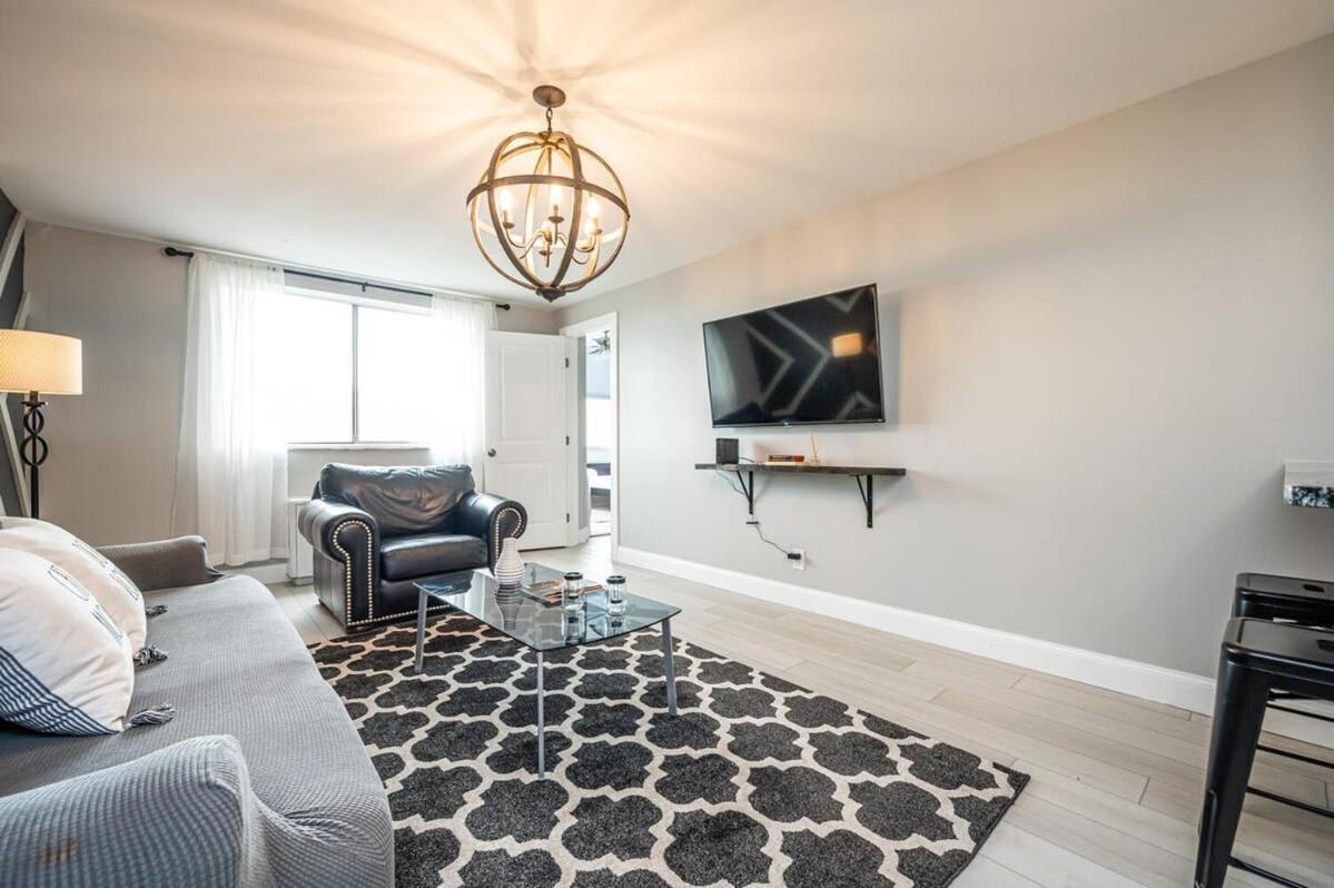 Villa Atl Downtown 2Br King Bed Free Parking Lm1003 à Atlanta Extérieur photo